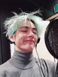 Bts Fancafe On Twitter Taehyung 04 02 2019 08 08pm Kst The Main Character Of Scenery Is Army Taehyung Hair Kim Taehyung