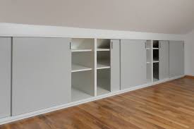 Armoire Encastree Pente De Toit A Droite Dressing Sous Combles Amenagement Combles Chambre Rangement Combles