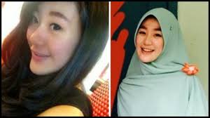 Simak, yuk seperti apa perjalanan hijrah seorang larissa chou. Berita Terbaru Dan Profil Artis Terkini Selebgram Cantik Ini Akhirnya Masuk Islam Setelah Kalah Debat Dengan Brondong Tampan 17 Tahun