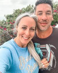 Kellie Johns's Instagram, Twitter & Facebook