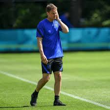 Natürlich werden beide trainer auf ihre beste elf setzen, wenn heute um 21 uhr. De Boer Pokert Bei Osterreich Aufstellung
