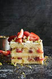 Strawberry Vanilla Pudding Dessert Lasagne Recipe Desserts Vanilla Pudding Desserts Sweet Recipes