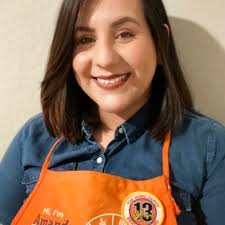 Amanda Salsameda (@Amandajake12)