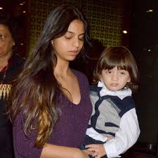 Abram With Sister Suhana Khan These 20 Photos Of Srk S Son Abram Will Make You Go Awww Abram Khan Shahrukh Khan Family Actress Photos