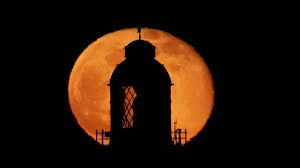But will it actually be pink? Full Moon In March 2021 When To See The Worm Moon Cnn