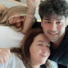 Hangi sinema tiyatro'ya makyaj sanatçısı ve kuaför olarak adım atan hülya duyar bugüne kadar günlük, süperseks, janjan. I2ztigxzmgafem