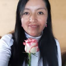 Good días mashikuna. Enjoy tu puncha.😉 En este perfil, somos multilingües.  😁