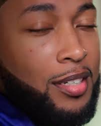 Follow this R&B Road 🛣️ Streets 🔊 Track 7 JL album streaming now  https://ffm.to/jlalbumbyjacoblatimore