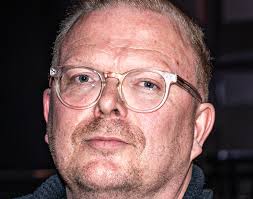 Jan Roos aangehouden na 'oproep tot geweld' .. Al 2 keer eerder veroordeeld