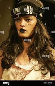 Catwalk model headshot hi-res stock photography and images