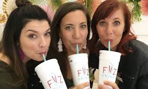 Kellie Dooley's Instagram, Twitter & Facebook