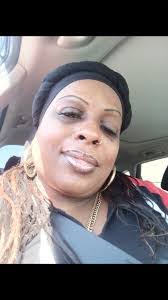 Sandra Lilley's Instagram, Twitter & Facebook