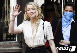 New연관 갤러리(0/20) 연관 갤러리 열기. ì¼ë¡  ë¨¸ìŠ¤í¬ ì—¬ìžì¹œêµ¬ ê·¸ë¦¼