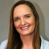 Tina Munn's Instagram, Twitter & Facebook