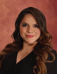 Ann Rosas's Instagram, Twitter & Facebook