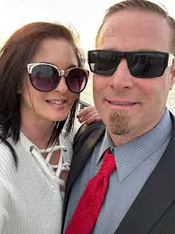 Can anyone recommend a local moving company? Thank you. 🚛