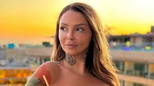 Quebec Porn Star Hélène Boudreau Is Hosting A Contest To Be A High ...