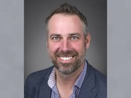 CaNavis International hires light deprivation and blackout curtain expert James  Gomm