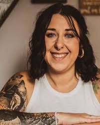 Alison Greenlee's Instagram, Twitter & Facebook