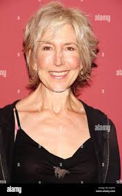 Lin shaye hi-res stock photography and images