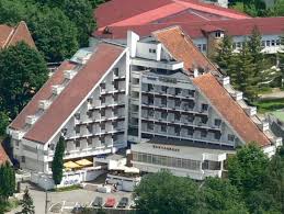 Baza de tratament din cadrul complexului deserveste 900 pacienti / zi. Hotel Tusnad Baile Tusnad