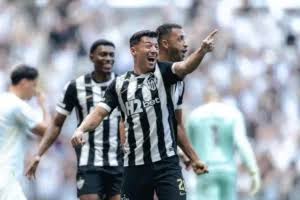 Atl&eacute;tico-MG vence Gr&ecirc;mio por 3 a 0 e se aproxima do G-6 no Brasileir&atilde;o
