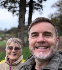 Anyone else seen Gary Barlow's son and thought about this scene? 😂😂😂