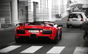 Dalam booth tersebut, tengah dudk terdiam sebuah lamborghini aventador roadster custom spesial yang merupakan contoh awal dari program custom lambo paling istimewa, yakni ad personam program. Hd Wallpaper Red Cars Lamborghini Supercars Selective Coloring Red Cars 1680x1050 Cars Lamborghini Hd Art Wallpaper Flare