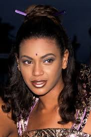 Beyonce's mum, tina knowles lawson, has proudly revealed what the singer's real hair looks like underneath the wigs and weaves. Bey S Natural Hair Beyonce