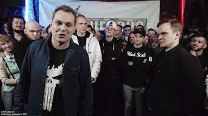 Видеоблогер юрий хованский стал подозреваемым по уголовному делу об оправдании террориста, за в 2019 году хованский стал помощником самого молодого депутата госдумы василия власова (лдпр). Yurij Hovanskij Biografiya Foto Pesni Roliki Lichnaya Zhizn Rost Ves Kak Menyalis Znamenitosti