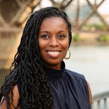 Connect with an Oregon Executive MBA Ambassador