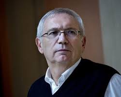 Patrizio bianchi, 68enne, ferrarese, è pronto a prendere il posto del ministro lucia bianchi si è laureato in scienze politiche con lode all'università di bologna ed è. Patrizio Bianchi Nuovo Ministro Dell Istruzione Oggi Scuola