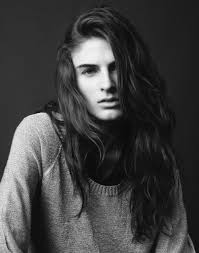 Katalepsja This Beautiful Girl With A Male Name Looks Like A Boy Who Looks Like A Girl Who Looks Boys Long Hairstyles Long Hair Styles Long Hair Styles Men