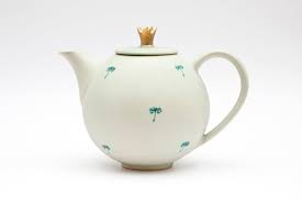 Teekanne Mit Goldkrone Etsy Teekanne Topferscheibe Tee