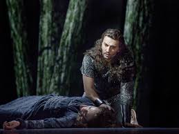He's 48 now and riding the crest of a celebrated career, but there have been bumps along the way, like a total reboot of his approach to singing, a divorce and, last fall, four months of cancellations to rest his voice. Metropolitan Opera Der Deutsche Tenor Jonas Kaufmann Bezaubert New York Haz Hannoversche Allgemeine