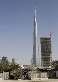 Alain robert have climbed numerous skyscrapers in the world, including some tallest buildings like burj khalifa, jin mao tower, and many more. Man Leaps To His Death Off World S Tallest Tower