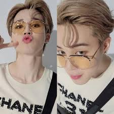 楽天市場】☆配送無料☆ [VINTAGE HOLLYWOOD] Mini Daisy Post Earring 韓国 アクセサリー 花 イヤリング  BTS 着用 かわいい おしゃれ シンプル : ABC TOWN