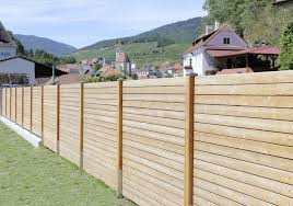 Sichtschutzzaune Aus Larchenholz Nach Mass Gefertigt Sichtschutzzaun Sichtschutz Garten Sichtschutz Garten Holz