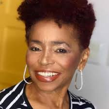 Apresentadora e jornalista Wanda Chase morre durante cirurgia