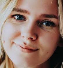 Chat with Femdom Goddess Daria nsfw