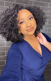 A quick pic before we do some news 📺 ❤️ We're almost to Friday! Any plans  for Father's Day weekend?