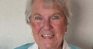 Carol Herrera's Instagram, Twitter & Facebook