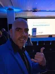 Albert Lorente (@AlbertLorente)