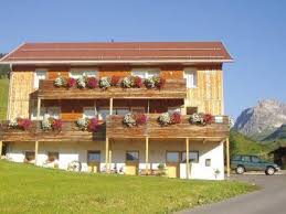 A microwave, a fridge and oven are also provided, as well as a kettle and a coffee. Haus Monika Warth