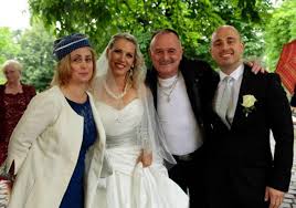 Kezdő zenészként előfordult, hogy csövezett az erdőben társaival. O Nagy Fero 41 Eves Lanya Fehernemus Fotokon A Dogos Gaby Hazai Sztar Femina