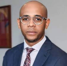 His Excellency, Senator Douye Diri, Governor of Bayelsa State, appreciates  our own Bayelsa ball boy, Tonye Solomon, for making Bayelsa State proud for  being recognized by Guinness Book of Records. Congratulations bro!!