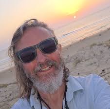 The lookout cafe… SO bad… my friend & I ordered the crab sandwich ( market  price