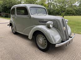 Împărtășește granițele terestre cu țara galilor la vest și scoția la nord. 1953 Ford Anglia Classic Driver Market