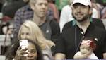  Serena Williams: 'I almost died after giving birth to my daughter'