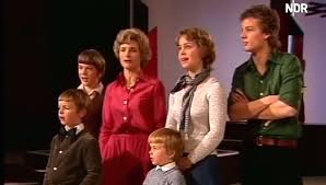 Afp ursula has seven children, who were born between 1987 and 1999. Video Oh Der Leyen Eeee New Eu President S Hidden Talents